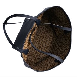 Michael Kors Tote handbag